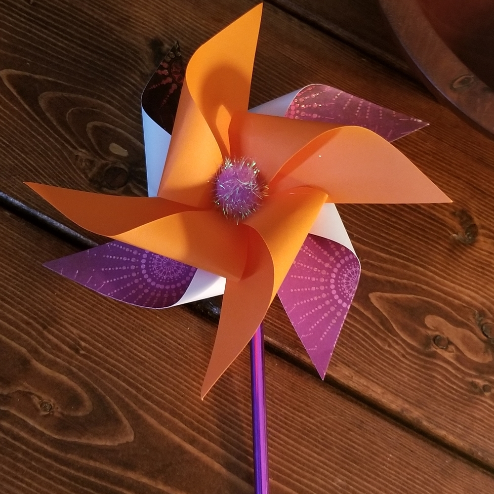 🍂🎃 Handmade Pinwheel on a Pretty Purple pencil .